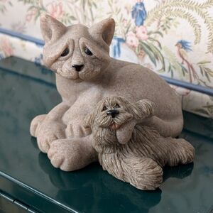 Stone-Textured Cat and Dog Figurine - Beige/Taupe